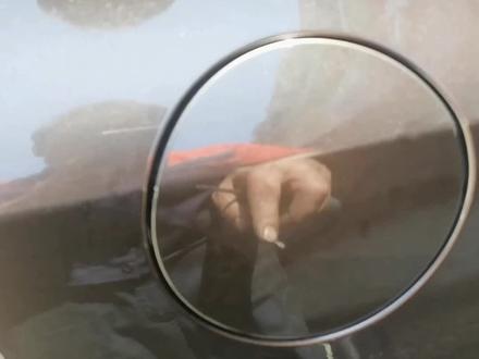 #新邵县汽修理 #
大家跟着我学换大车油箱开关。