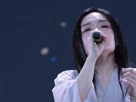 徐佳莹 现在泪眼婆娑的是我了.
#徐佳莹 #绿洲