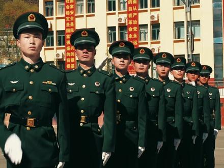 直击兵哥哥队列会操现场 “燃爆了”#高原战士 #迷彩青春 #队列会操 #热门 (作者:曾黎明、赵家琦、雍凌云、张迁;编辑:潘涛、吴浩)