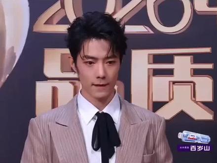 无人扶我凌云志,我自踏雪至山巅。这就是肖战,拿到了视帝认证,下一步便是白玉兰视帝了吧,留个预言贴在这里,如果真成了白玉兰视帝我来还愿。#肖战 #肖战的小飞侠 #热门 #演技炸裂 #好剧推荐