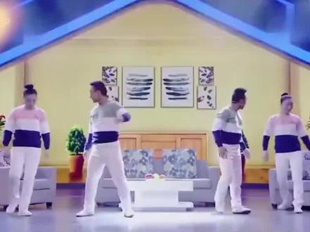 双胞胎兄弟与双胞胎姐妹的故事