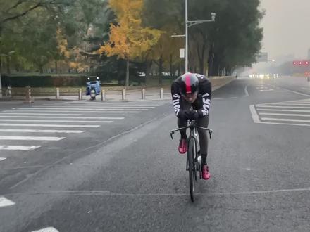今天立冬,吃点啥?吃“辣堡”吧🤣……#骑行 #公路车 #自行车