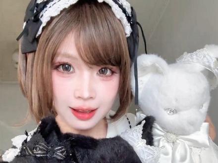 傀面吟狐包三色详细讲解~ 容量请看guan号(手机充电宝都ok滴~),可以放五个💄但是 不局限于💄哦~~~#傀面吟狐包 #艾瑞斯狐包 #哥特风lolita #lolita #玩偶包