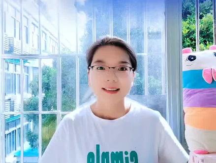 轻松添加歌词滚动隐藏字幕 完美与歌曲同步 #教程 #经验分享 #干货分享 #视频剪辑 #滚动字幕 #滚动歌词