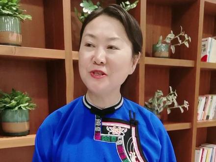 宁滁安跨越时空探寻明文化~600多年的时间过去,安顺屯堡人依然世代传承明朝文化和生活习俗,穿着凤阳汉装,说着朱元璋时代的普通话,穿马皇后时代的绣花鞋~#风起琅琊情缘大明 #宣传家乡旅游文化