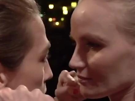 防守反击大师!“子弹”舍甫琴科全场压制乔安娜,夺得UFC蝇量级冠军!#ufc275