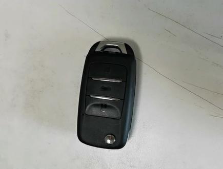 长安cs35逸动悦翔V7更换钥匙电池方法视频教程 新奔奔欧尚汽车遥控器电子型号怎么换如何更换#CS35 #悦翔v7 #新奔奔