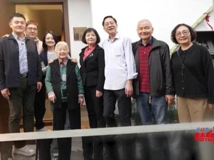 老宅既保留传统韵味,又全面提升居住舒适度,让委托人张阿婆的晚年生活安心又富有诗意~#梦想改造家 #我的梦改同款家