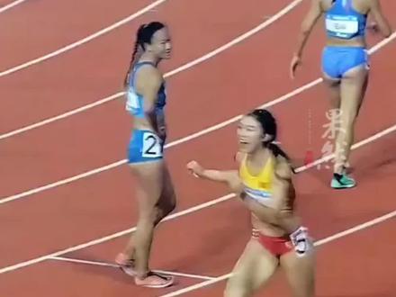 吴艳妮赛后确认成绩发现获巴黎奥运会参赛资格,激动奔向妈妈:我达奥运标了