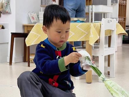 3小时工作循环孩子能做什么 在东方悦稚蒙氏园,三小时工作循环是孩子深度学习的基石。它不仅帮助孩子积累经验,更在潜移默化中滋养出持久学习的专注、主动探索的习惯、直面挑战的勇气、专注坚持的意志。
#蒙特梭利 #东方悦稚幼儿园 #AMI北京中心