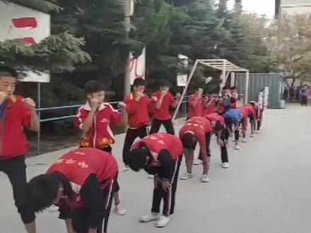 散打少年,侧踹腿练习。加油!!