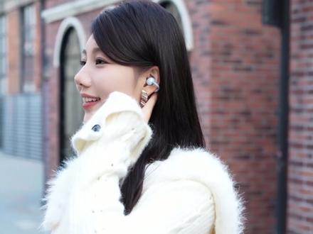 不仅听歌,发微信、设提醒、语音导航,索爱GK68统统搞定 #索爱GK68 #耳夹耳机#智能耳机