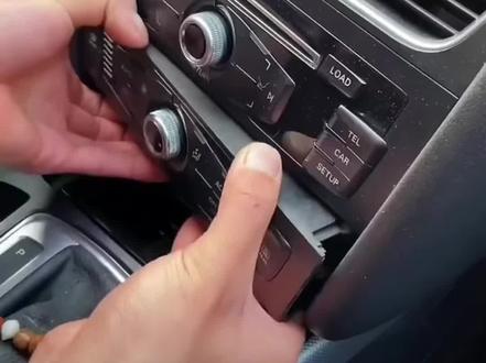 老款奥迪A4L加装安卓大屏导航倒车影像,解压式安装教程#奥迪a4l #汽车用品 #奥迪a4l大屏导航 #智能大屏导航 @DOU+小助手