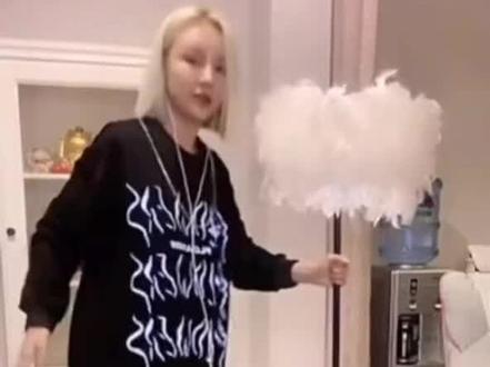 #赵七万 #看一遍笑一遍 #赵七万抖音 #丈门赵七万 #赵七万丈门 #丈门 #痞帅 #赵七万在哪直播 #上才艺