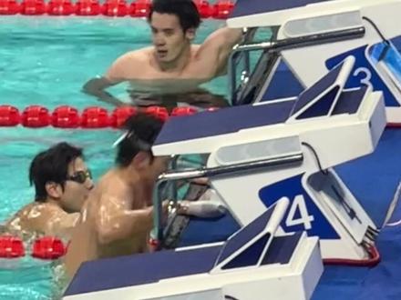 全运会男子100 米自由泳决赛中,浙江队选手潘展乐以48 秒 01的成绩强势夺冠,这也是他本届全运会的首枚个人单项金牌。