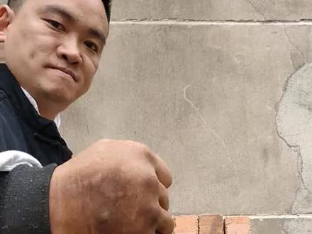 铁砂掌,令人开眼界。