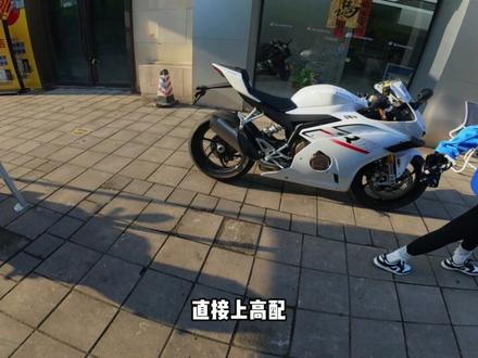还在纠结国产四缸怎么选?要不看看我的推荐 #春风500SR #张雪500RR #凯越450RR #无极RR500 #新手买摩托车