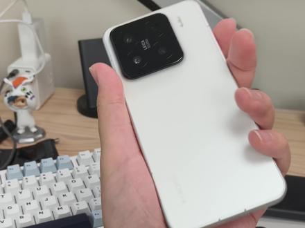 给小米15买了个壳,手感真不错#小米15 #小米