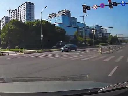 小孩哥真是一点经验都没有#万万没想到 #社会百态真实事件 #大学生