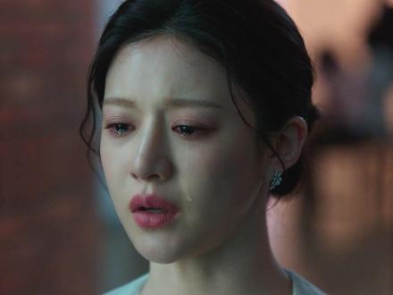 《爱情怎么翻译》:壁炉将熄,极光里藏着无解的生离 #新剧来袭 #金宣虎 #高允真 #爱情怎么翻译