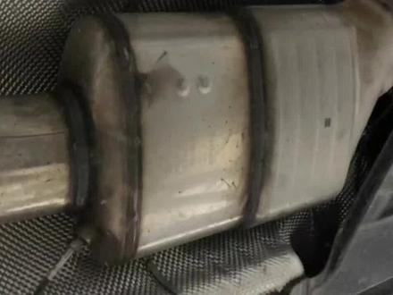 宝马汽车那这车型带颗粒捕捉器#汽车保养与维护 #宝马汽车 #颗粒捕捉器 #抖音汽车 #抖音汽车新知计划 @抖音创作小助手 @抖音汽车 @宝马中国