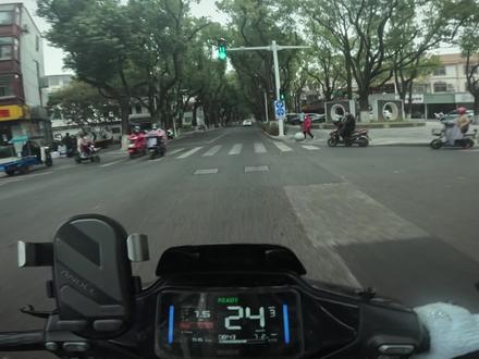 “在你面前没有新的路,也不晓得怎么进的鼓” #歌曲故意没接 #SSR #旋律说唱 #孟菲斯 #好歌分享官