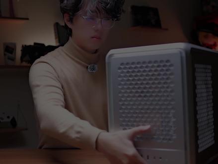 铝制模块化MATX机箱最高的山--酷冷至尊MF400MESH 配置单:
CPU:AMD R5 9500F
主板:ROG B850-G 吹雪
内存:芝奇皇家戟 DDR5 16G*2
固态:
显卡:索泰 RTX 5060 Ti XGAMING OC
电源:酷冷至尊 GX GOLD 750 PLUS
散热:酷冷至尊 挑战者V4
机箱:酷冷至尊 MF400
BGM:繁星追逐--逍九
omokage behind the mask --ShibayanRecords
#酷冷至尊 #MF400 #电脑配件 #PCDIY #机箱