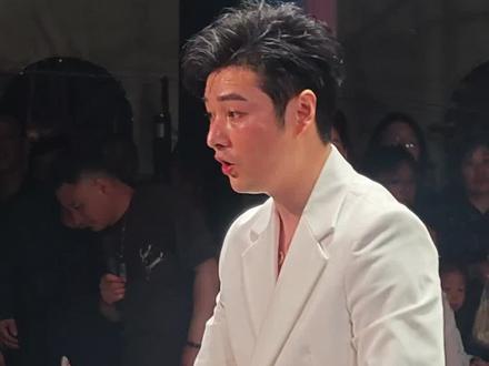#宁海县屠家村特邀应学明表演架子鼓#台州中逸越剧团演出现场