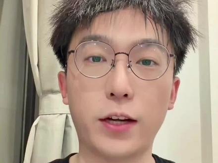 从夯到拉锐评线性代数教材
大一学线代,总是学不懂学不会,其实教材也要背锅!看看今天测评的几套教材有没有适合你口味的?
#青年创作者成长计划 #线性代数 #大学数学 #高等数学 #大一新生必看