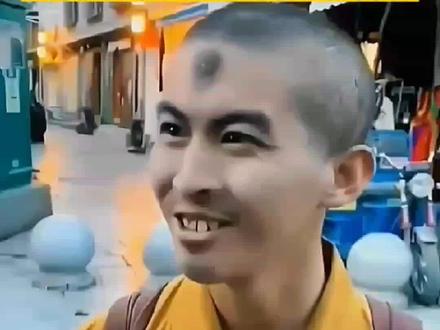 #传播正能量 #秀出你的足迹地图 五台山苦行僧,历时八年三个月,七步一拜,从五台山普化寺一路朝拜到大昭寺,还原他的足迹地图后网友看呆了,眼神清澈,内心充满力量