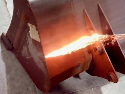 硬核除锈方式还得是激光 #科普 #激光除锈 #激光除锈机