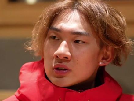 苏翊鸣夺金后谈努力追梦:成功可能不会来得那么及时,但一定不会迟到!#米兰冬奥会 @苏翊鸣🦋