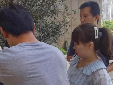 微信小程序自主上传照片即可实现刷脸开门,停车费用小程序自助缴费
减轻物业的工作压力,方便了业主。#名科楼宇对讲 #智慧社区
