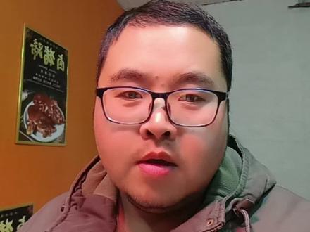 东明陆圈大席菜取消了哈,朋友们不要跑空。这么多人报名一般人很难接住#杀猪宴#大席菜#冲动#真实生活分享官#真实生活分享计划@小陈的朋友圈