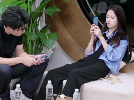 岛民们宿舍闲聊怎么都这么甜啊,岛主全都笑纳了~#偏爱之恋