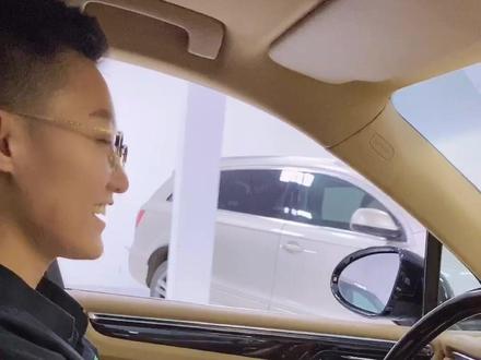 柬埔寨的二手车 说那老些 其实主要是啥也买不起😂#柬埔寨#创业 #我是你在西港的眼 @DOU+小助手