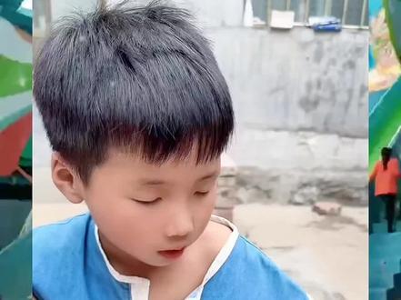 小朋友宝宝搞笑视频 小朋友都爱看 #3到6岁儿童益智早教动画 #亲子互动 #吃糖果视频大全儿童 #0到3岁早教儿歌 #儿童动画 小朋友吃糖果的搞笑视频