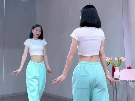 0.7倍慢速➕详细讲解教程《拼凑的断音》振付【K'suke先生】#宅舞 #翻跳 #舞蹈教学 #CBXLAB街舞潮牌宠粉计划,街舞装备免费送!#一学就会系列