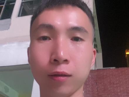 应网友要求,这期拍奔驰GLB200时尚音响的音质听歌效果怎样?#创作灵感 #城市的夜晚 #夜生活开始了 #奔驰glb200 #奔驰glb氛围灯