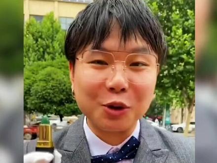 你好,欢迎光临!@摆货小天才 没有他卖不出去的,看完他的视频瞬间觉得自己也上流了,哈哈哈#沙雕