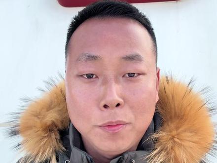 朋友们,最近在主页和直播间很多人咨询怎么样地铁前往木森大舞台未央湖现场,今天展展给大家出一个保姆级最近的步行路线教程,视频有点长,我已经加速了,感谢大家支持,点赞加关注,收藏起来吧#木森大舞台 #未央湖 #街拍