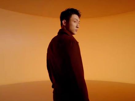 巴西柔术冠军,烧烤店炭工,出道即是“内娱特种兵”,黄景瑜凭什么横着走?#黄景瑜 #黄景瑜上太空 #黄景瑜迪丽热巴 #明星故事#人物故事