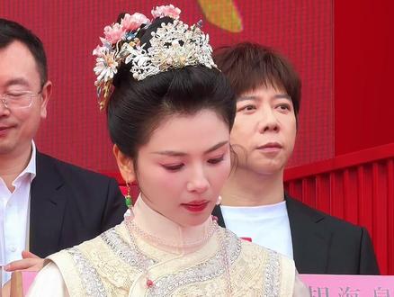 妈祖文化全球推广大使刘涛,今天这套衣服好美呀。