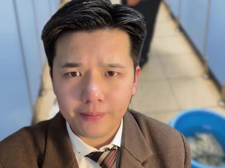 5个管理员搭配一个保洁?#劳动人民 #打工人的生活 #正能量#河南dou知道 #金融常识