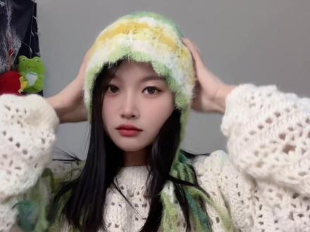 水母帽试色!姐妹们喜欢哪个色呢#水母帽#帽子钩织教程 #水母帽钩织教程