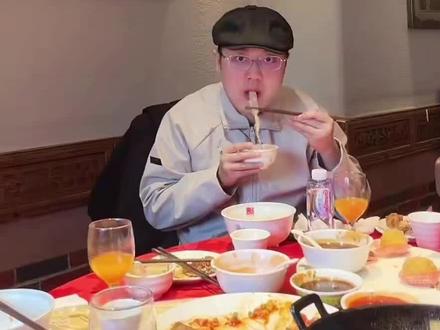 ego午睡的时候小心点🥔吧
#八仙子 #蒋易 #吕严 #土豆 #食不言