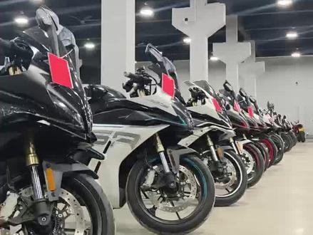 明盘店里的春风450sr #摩托车 #机车二手 #性价比高的摩托车推介