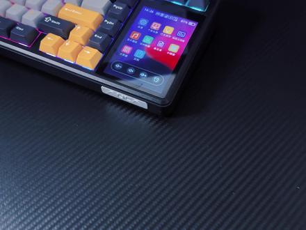 带3.98英寸全彩屏的机械键盘!这么秀吗? #狼蛛 # #L99 # #狼蛛L99 #客制化机械键盘