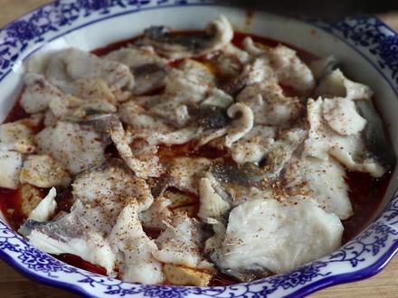 大厨教你一道很火的江湖菜,当豆腐遇见鱼片那才叫嫩,吃起来特爽 #美食