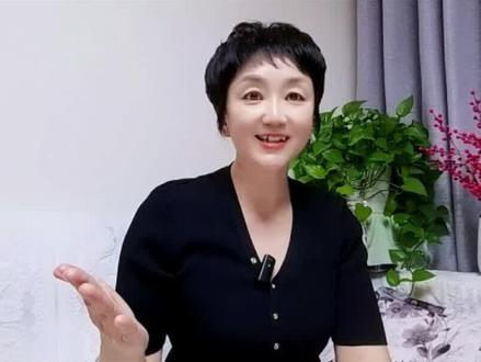 如果你也总活在别人的眼光里,困在过去的阴影中,这或许是一剂解药,重要的不是过去,而是你如何重新定义它。#自卑与超越 #被讨厌的勇气 #课题分离 #阿德勒心理学 #原生家庭